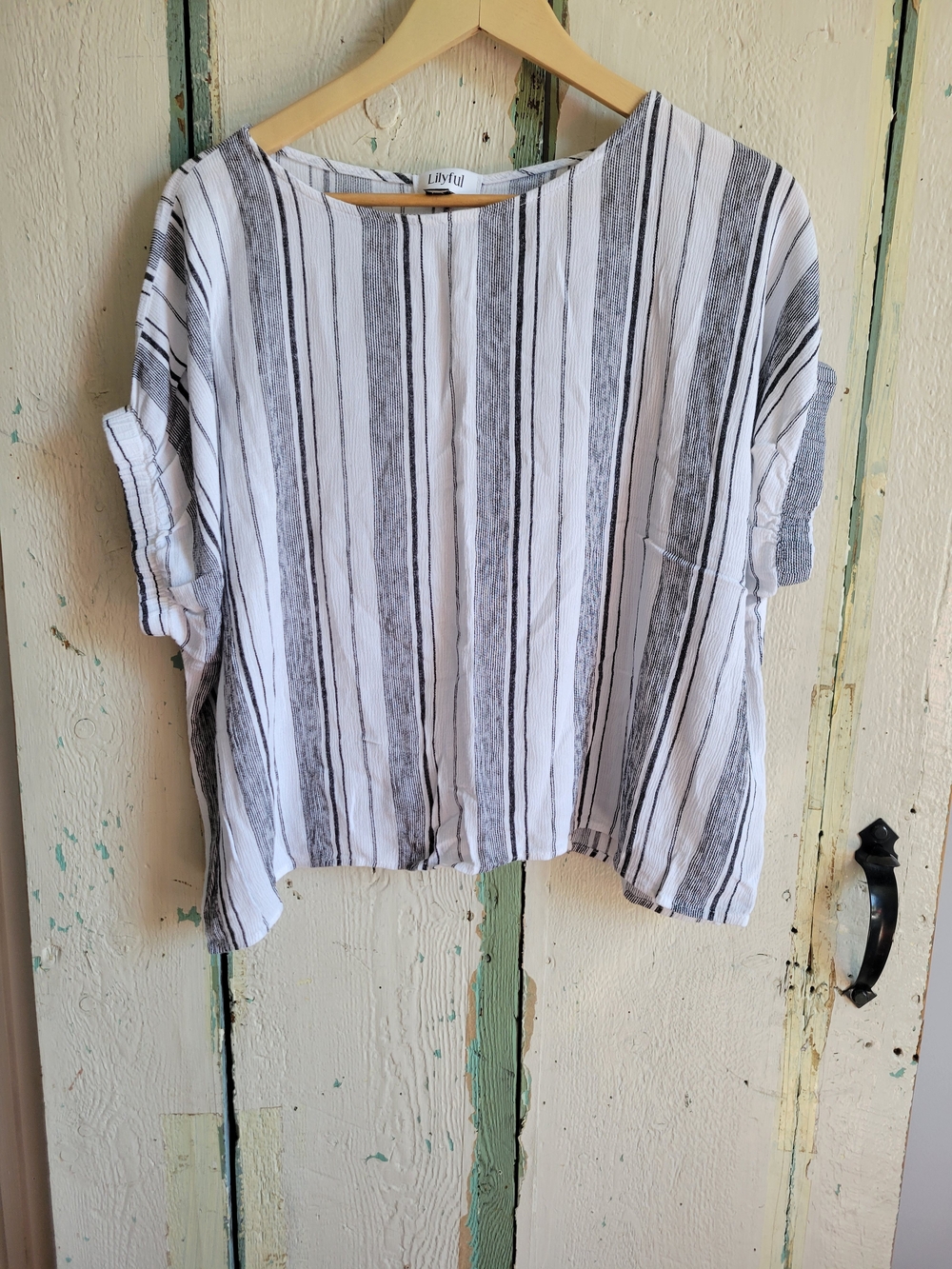 Lightweight Striped Boxy Blouse - White & Black
